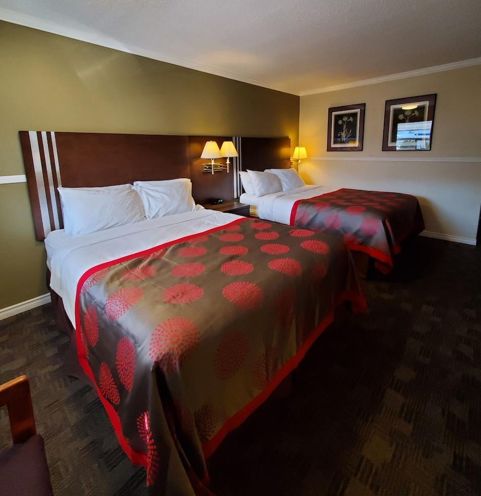 Grand Forks Inn 外观 照片