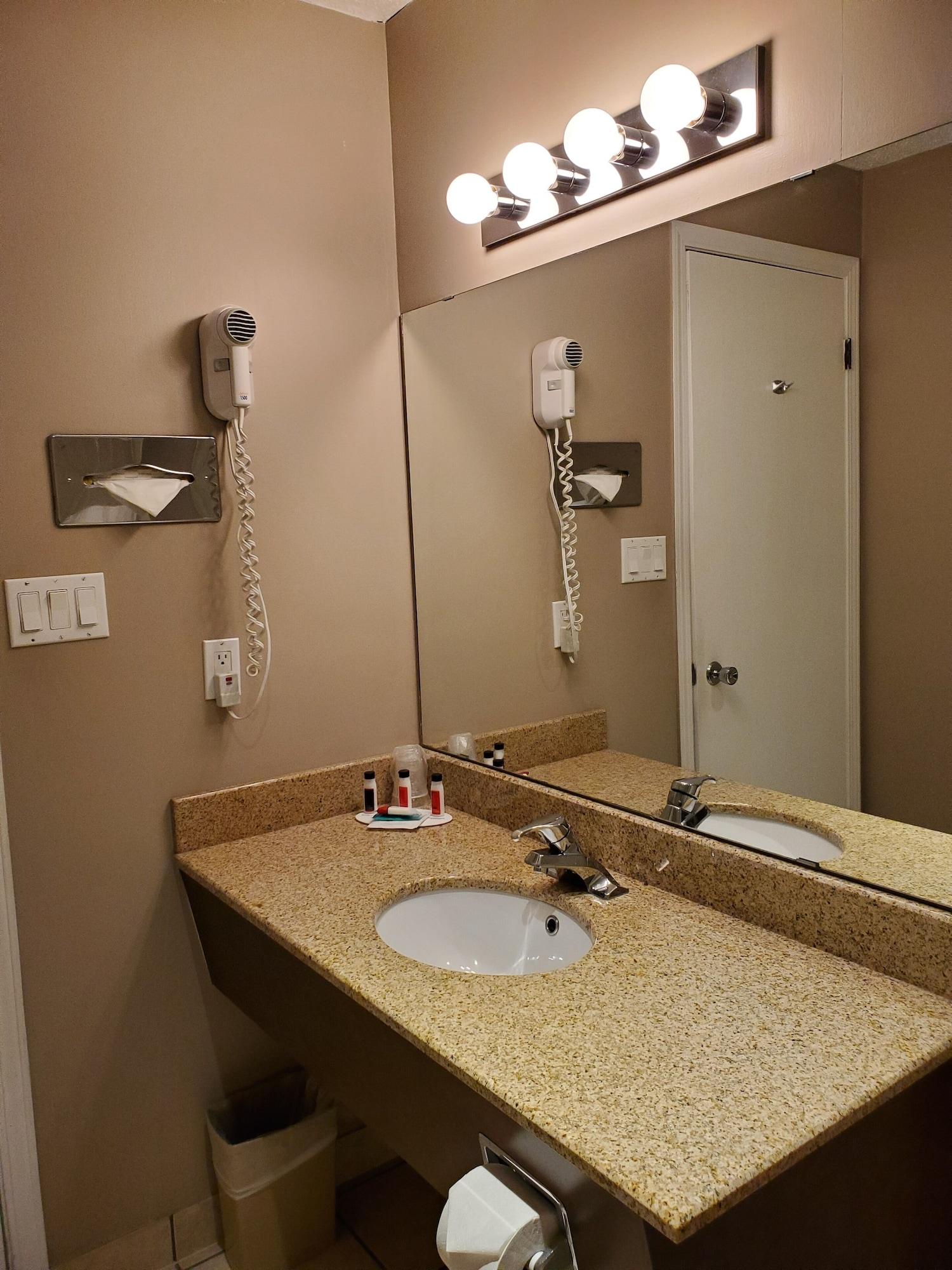 Grand Forks Inn 外观 照片
