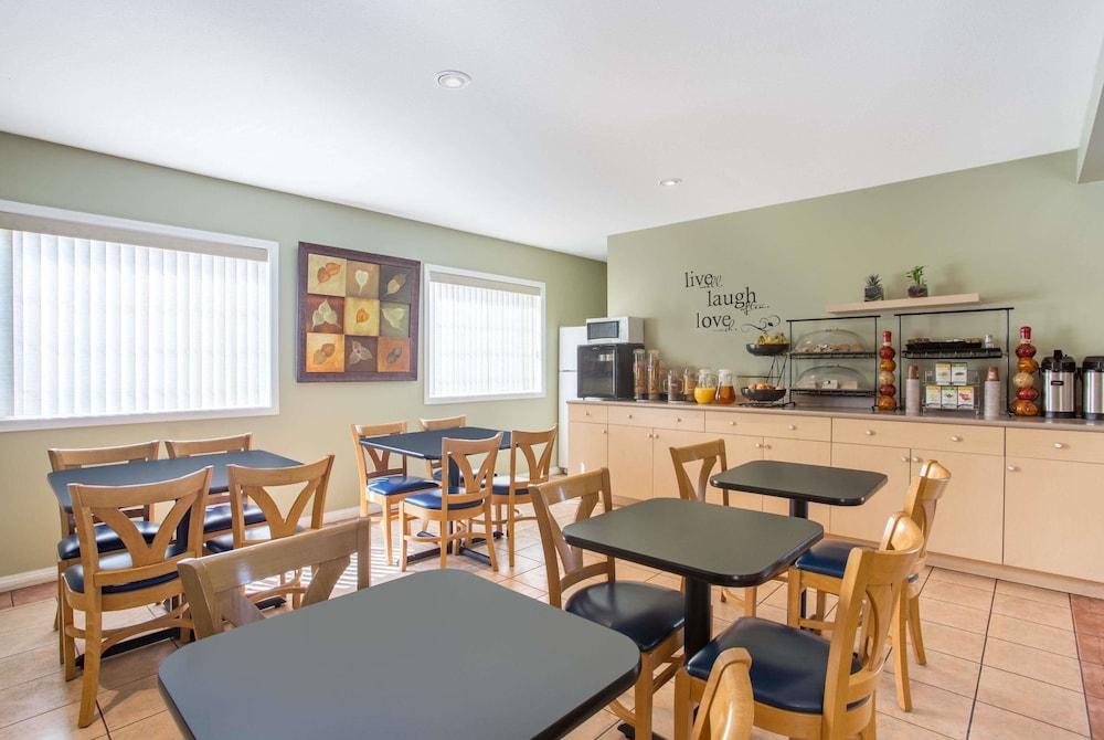 Grand Forks Inn 外观 照片
