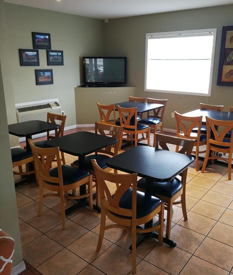 Grand Forks Inn 外观 照片